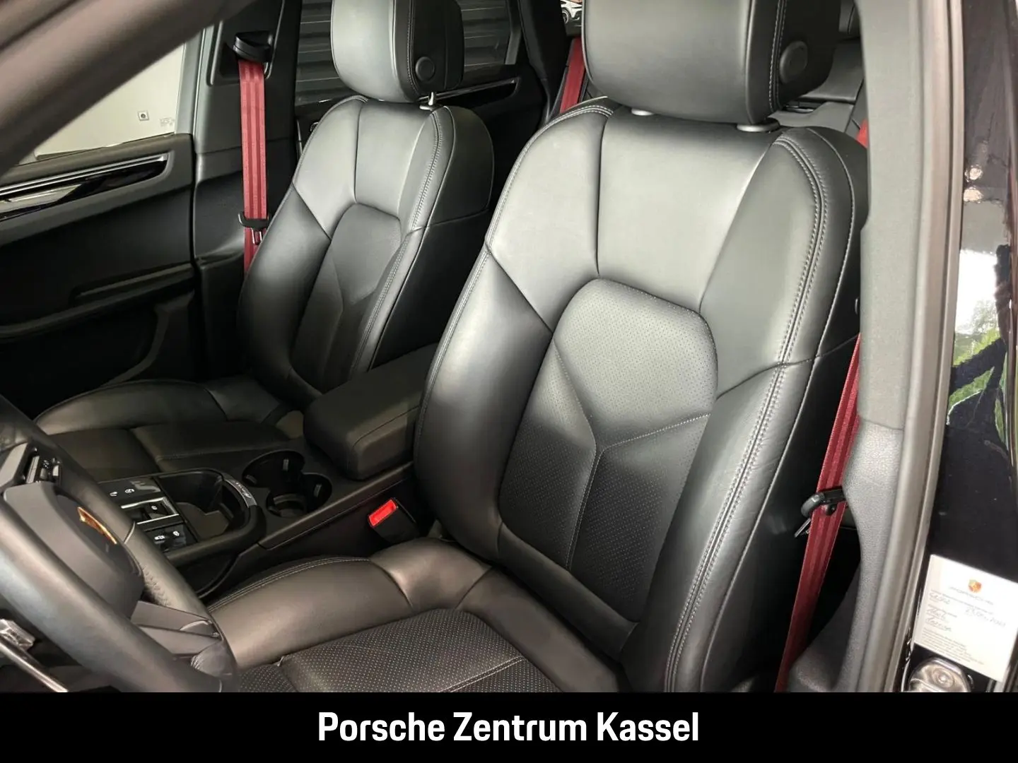 Porsche Macan  S