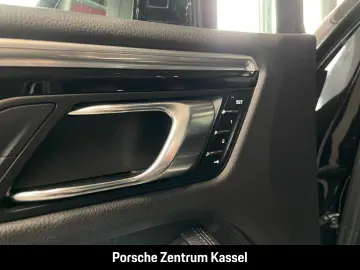Porsche Macan  S