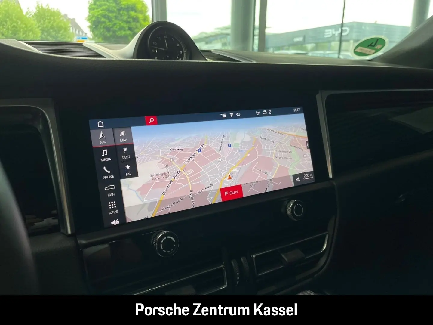 Porsche Macan  S