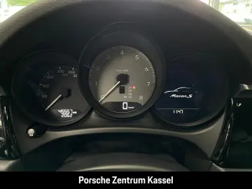Porsche Macan  S