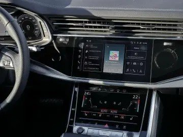 Q7 S line 55 TFSI e quattro Pano*B&O*AHK*HuD*