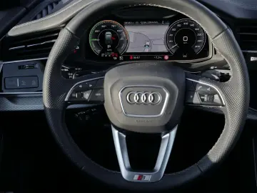 Q7 S line 55 TFSI e quattro Pano*B&O*AHK*HuD*