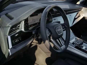 Q7 S line 55 TFSI e quattro Pano*B&O*AHK*HuD*