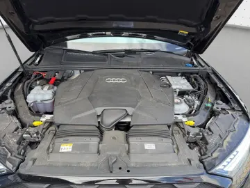 Q7 60 TFSIe quattro S-LINE*B&O*LASER*PANO*AHK*HU