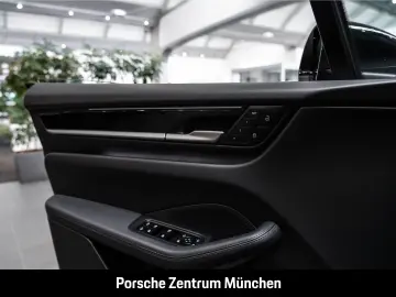 Porsche Macan 4 BOSE Panoramadach Surround View LED