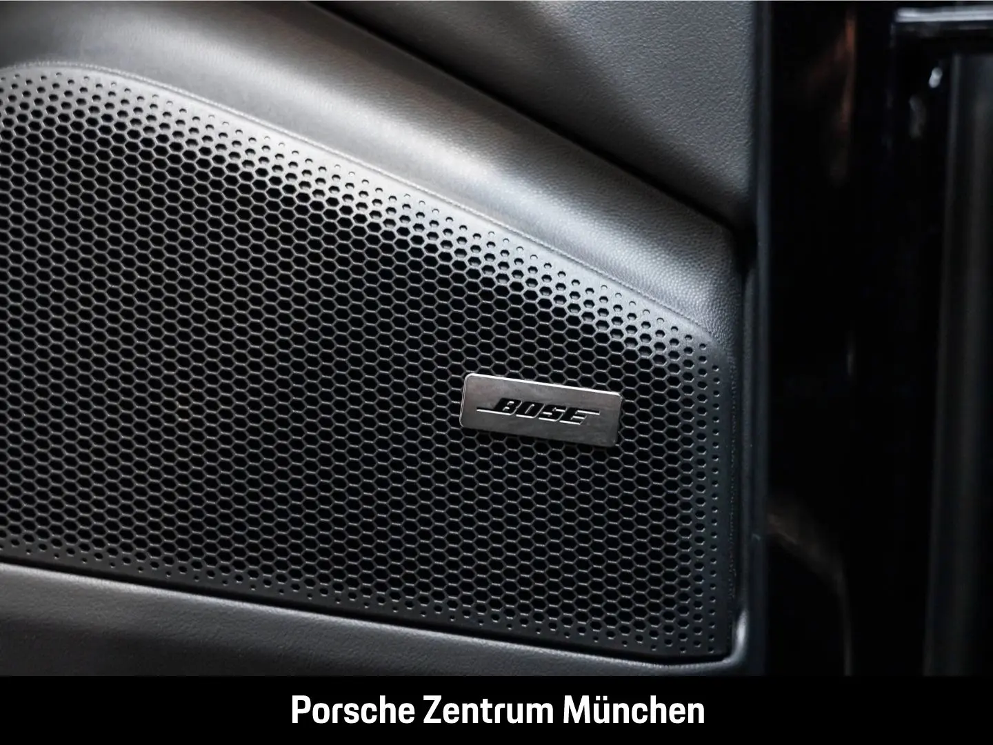 Porsche Macan 4 BOSE Panoramadach Surround View LED