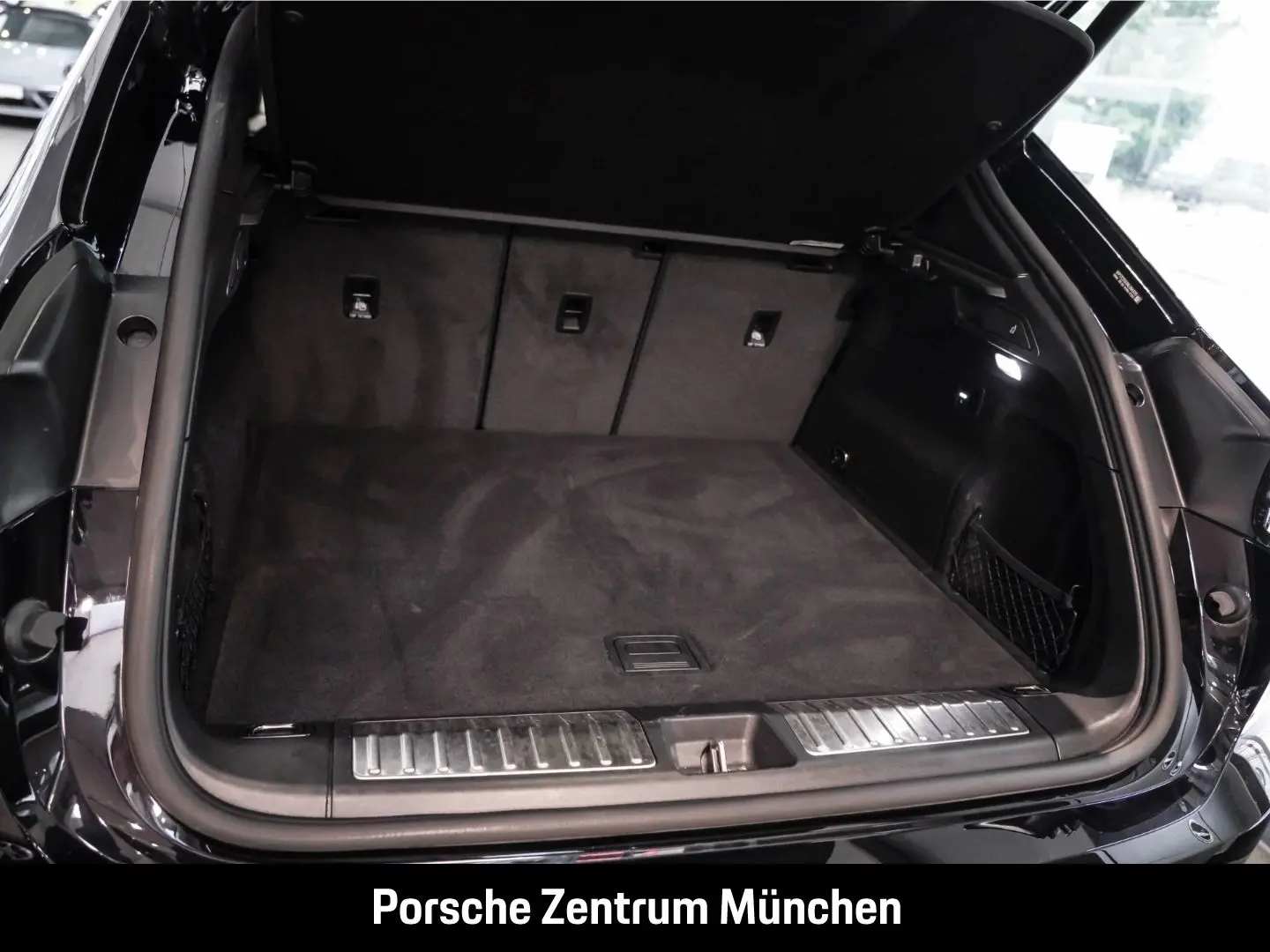 Porsche Macan 4 BOSE Panoramadach Surround View LED