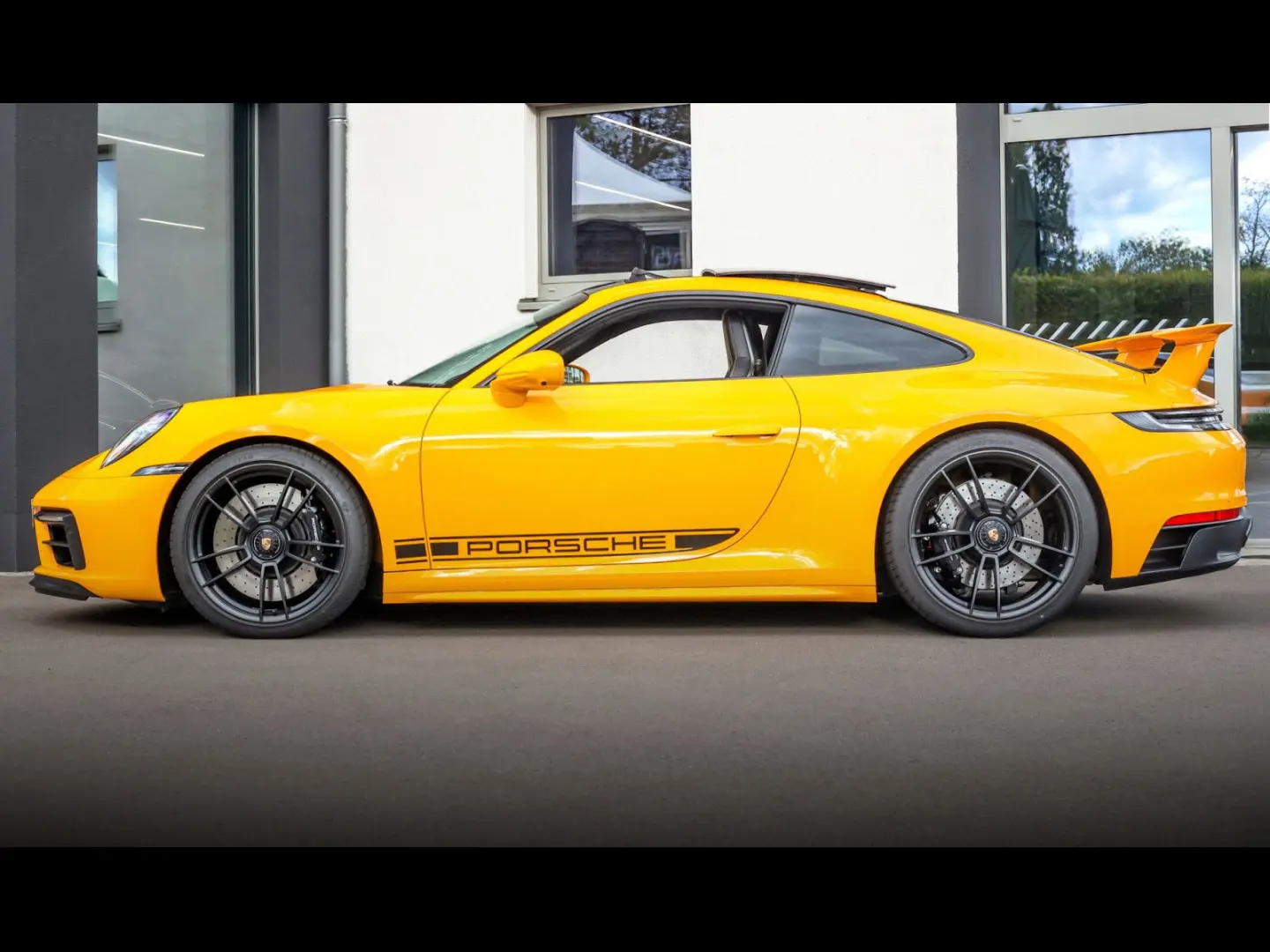 Porsche 992 911 CARRERA 4 GTS COUPE PDK°PTS°MANUFAKTUR