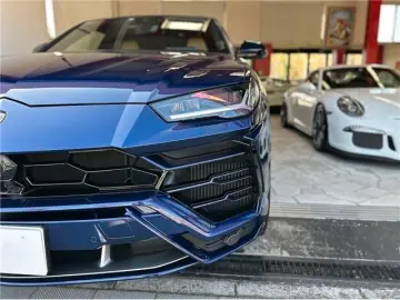 Urus 4.0 V8 4WD (2019)