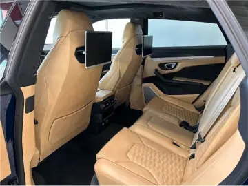 Urus 4.0 V8 4WD (2019)