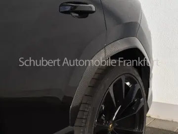 Urus Pano Carbon Ext+Int B&O 23 Zoll ADAS Massag