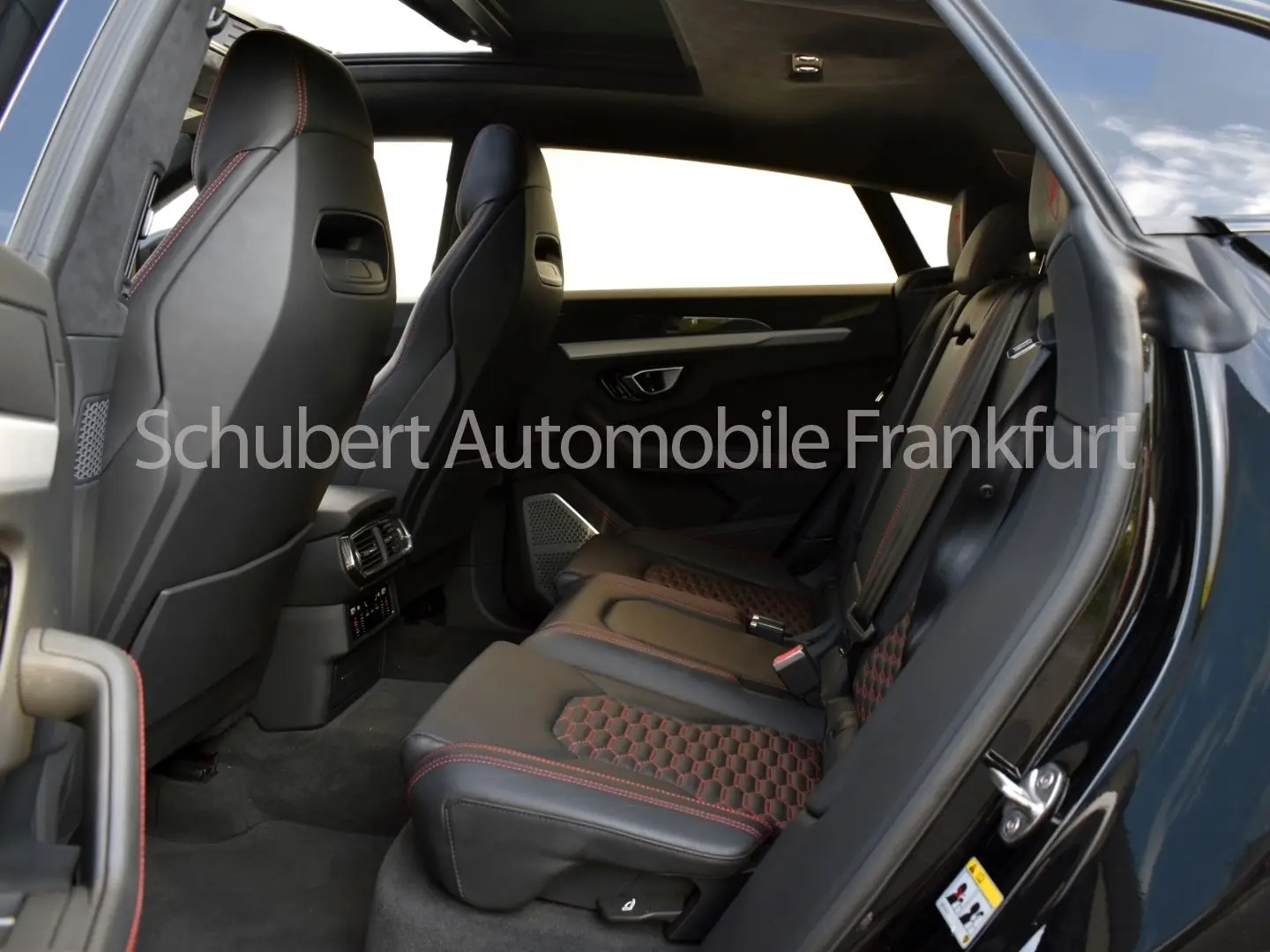 Urus Pano Carbon Ext+Int B&O 23 Zoll ADAS Massag