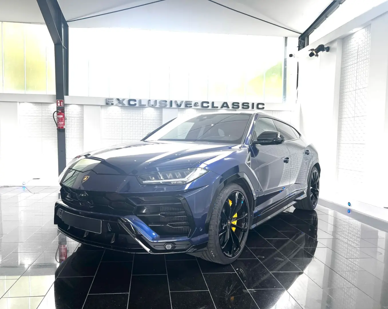 Urus 4.0 V8 Autom.*Lambo Service *Ahk.Abnehmbar*