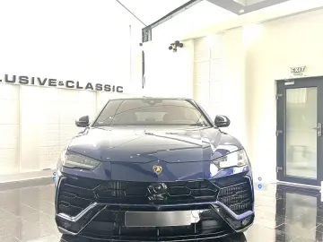 Urus 4.0 V8 Autom.*Lambo Service *Ahk.Abnehmbar*