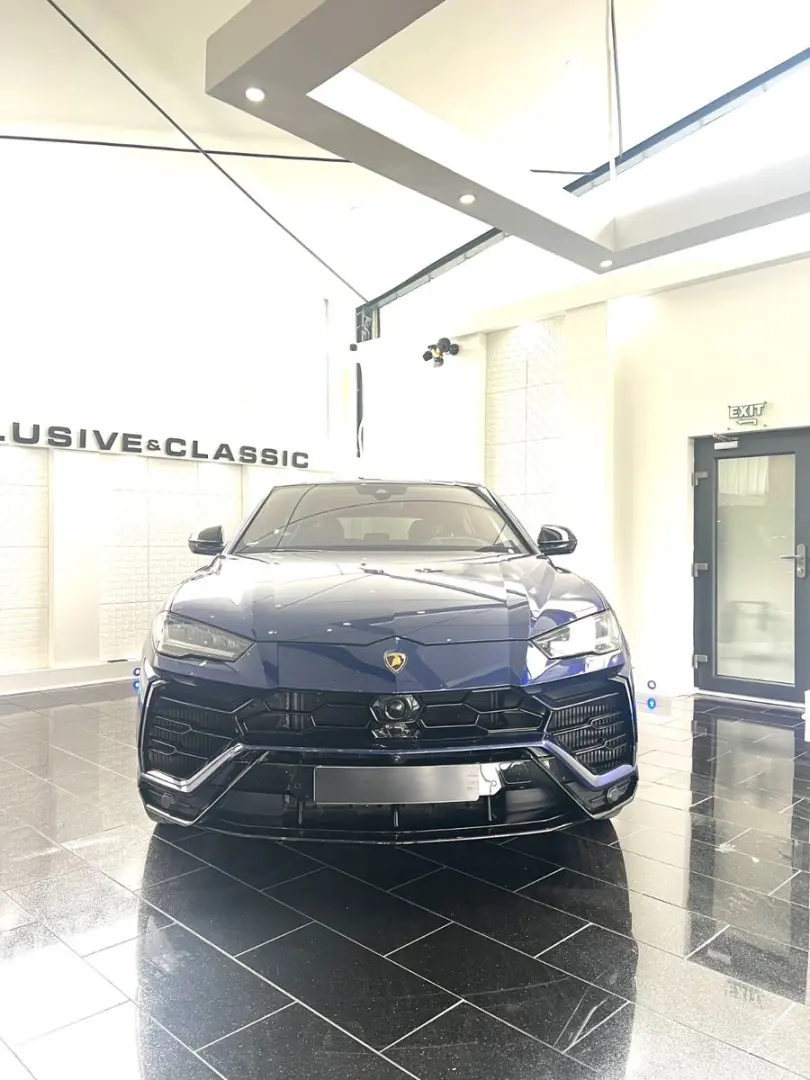 Urus 4.0 V8 Autom.*Lambo Service *Ahk.Abnehmbar*