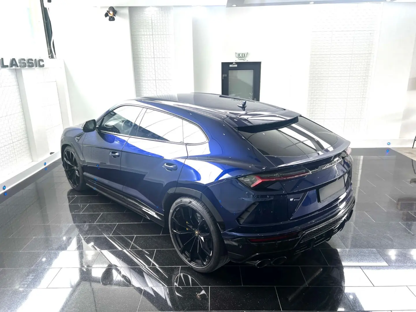 Urus 4.0 V8 Autom.*Lambo Service *Ahk.Abnehmbar*