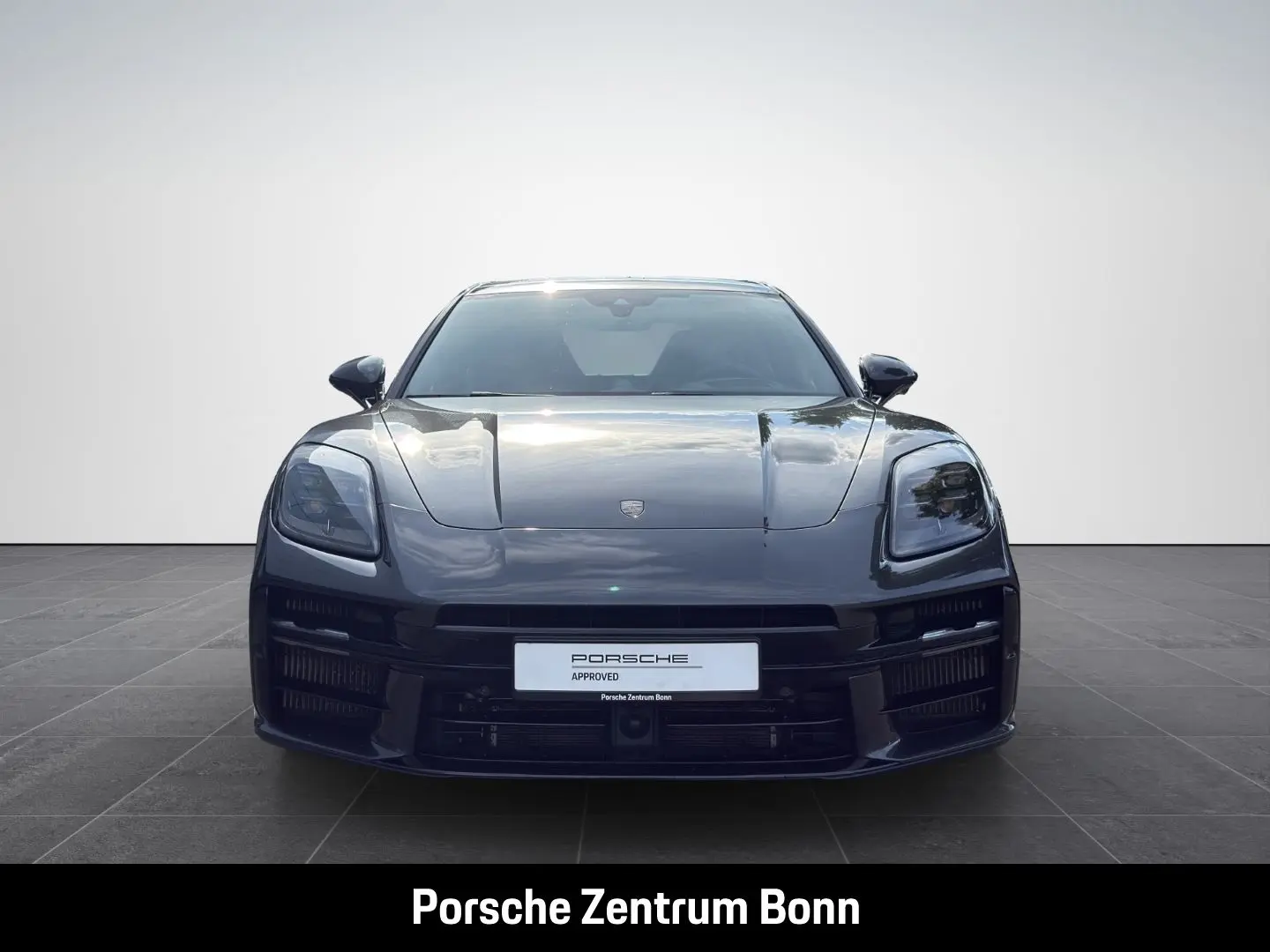 Porsche Panamera Turbo E-Hybrid Burmester LED