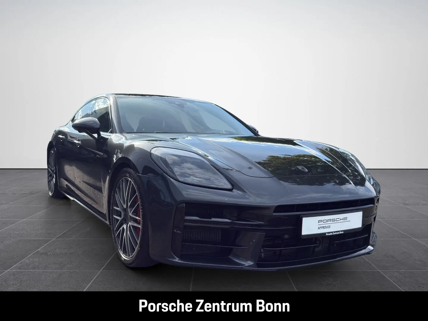 Porsche Panamera Turbo E-Hybrid Burmester LED