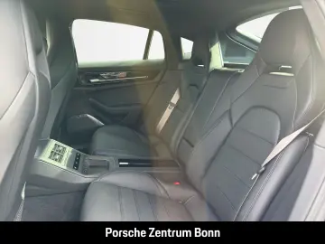 Porsche Panamera Turbo E-Hybrid Burmester LED