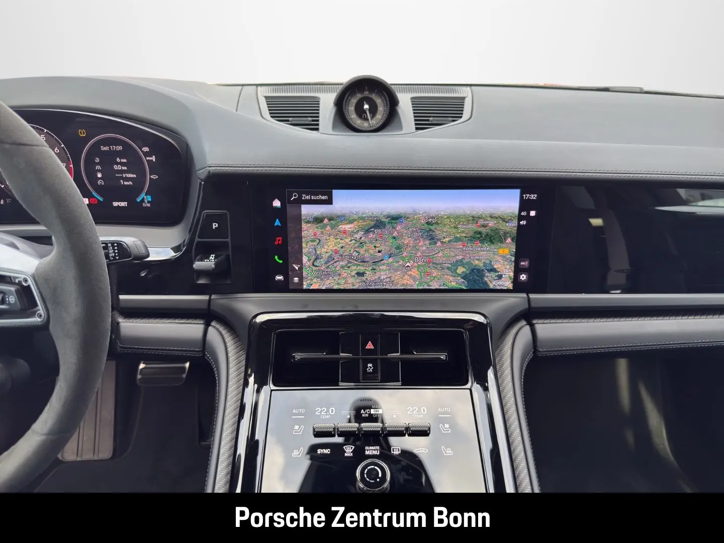 Porsche Panamera Turbo E-Hybrid Burmester LED