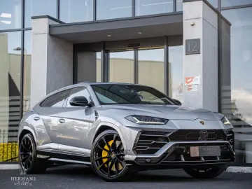 Urus 4.0 V8   Pano   Massage   Achteras   Cerami