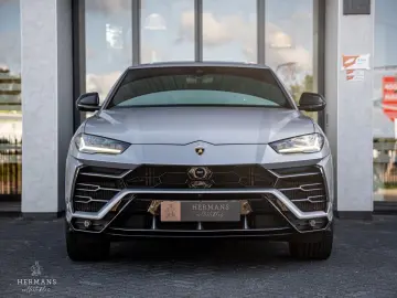 Urus 4.0 V8 / Pano / Massage / Achteras / Cerami