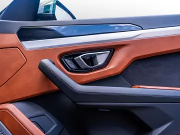 Urus MY19 Ad Personam | Lamborghini Nürnberg