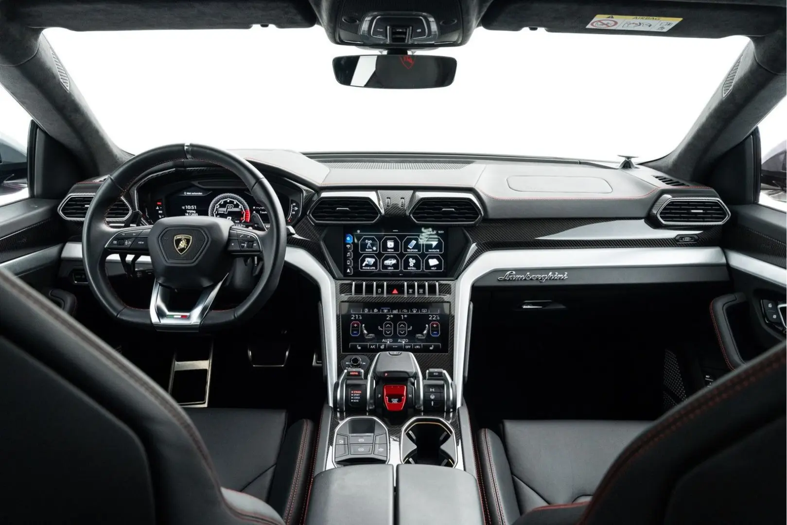 Urus Carbon I B&O