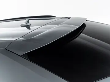 Urus Carbon I B&O