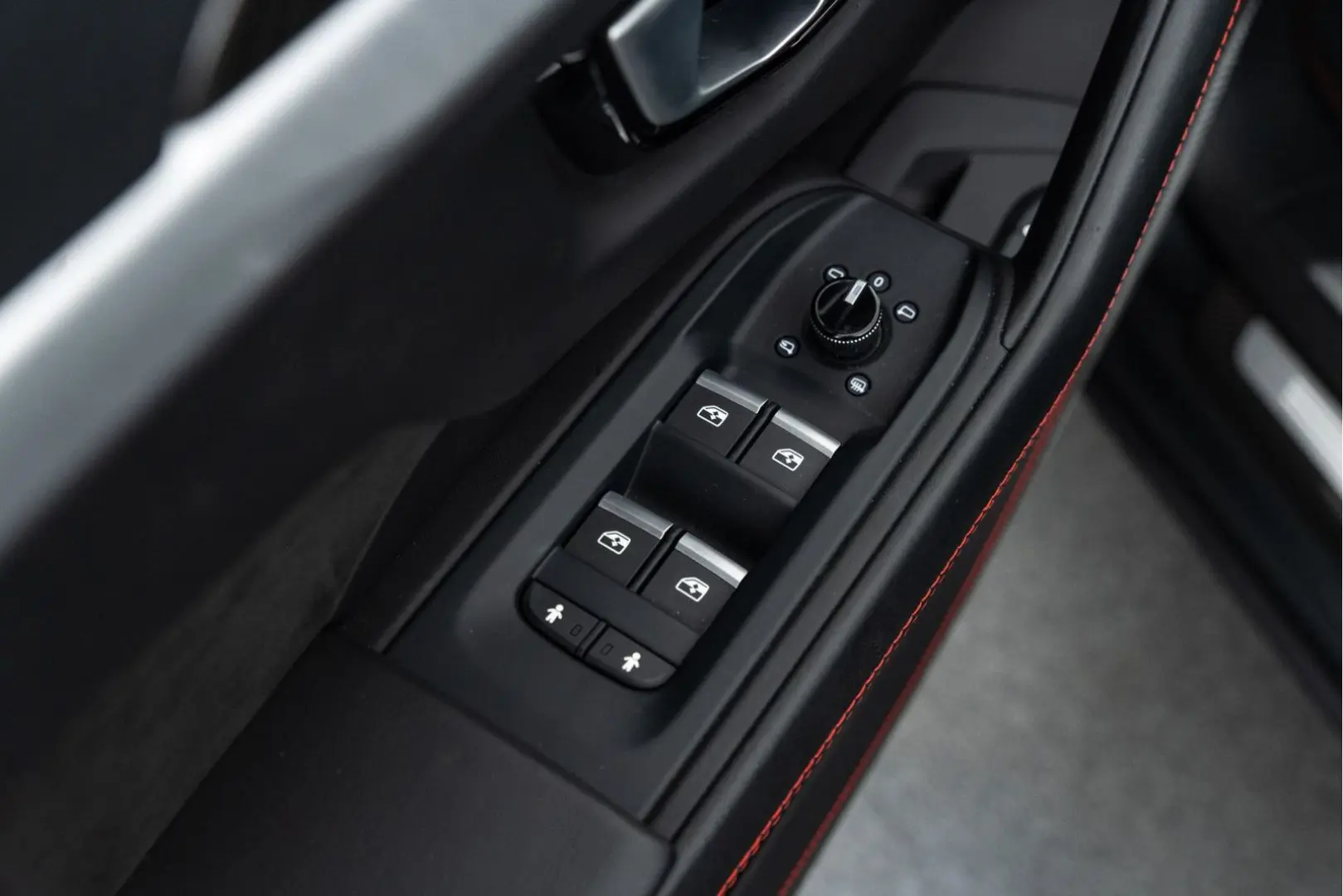 Urus Carbon I B&O