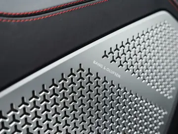 Urus Carbon I B&O