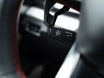 Urus Carbon I B&O
