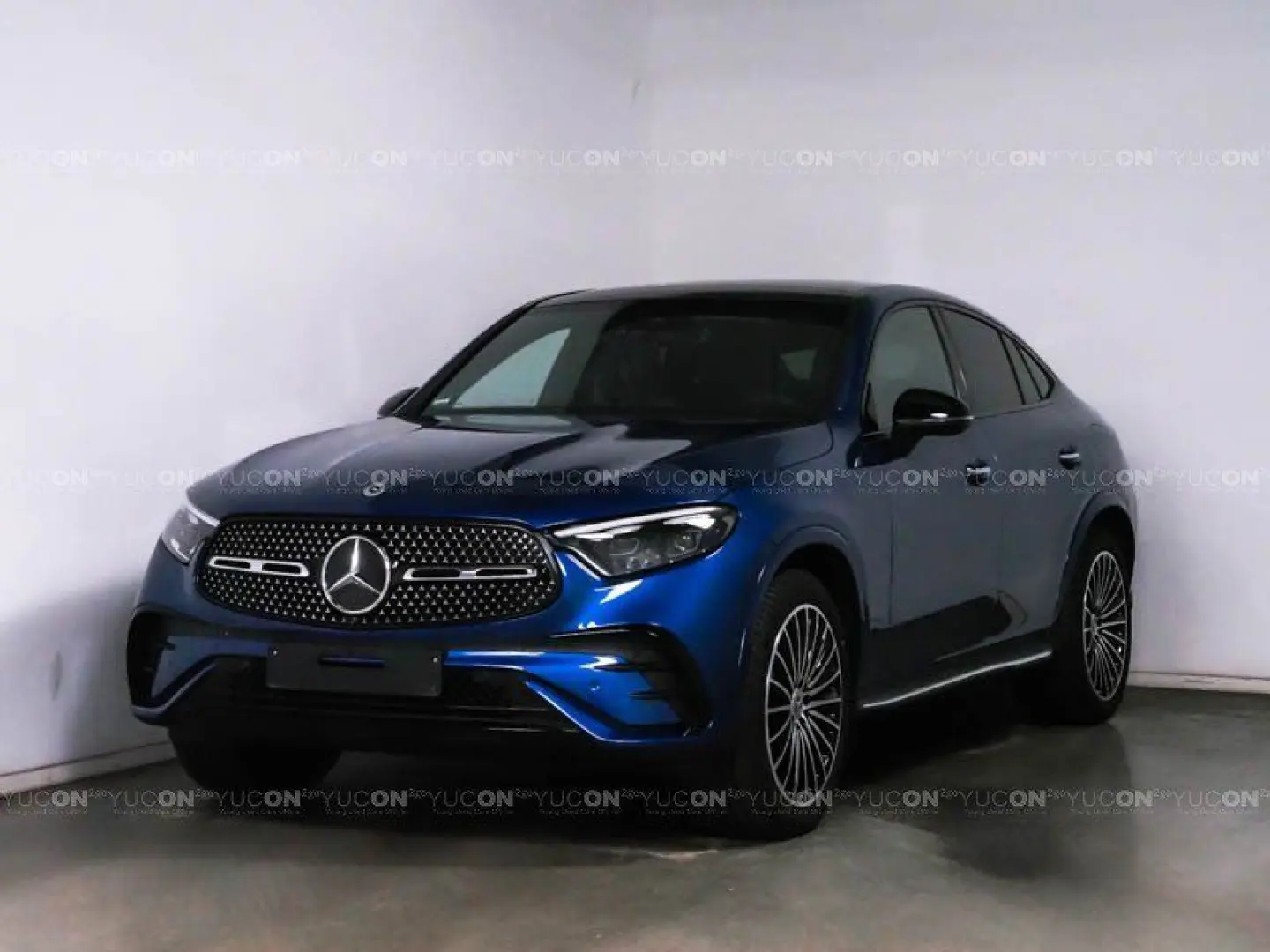 GLC400e Cpé AMG Prem+ AIRMATIC Sitzkli AHK DISTR