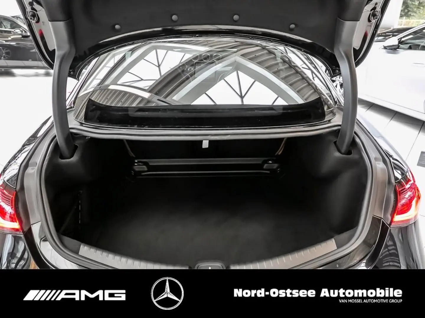 CLE 300 4M AMG KAMERA MBUX LED KEYLESS-GO