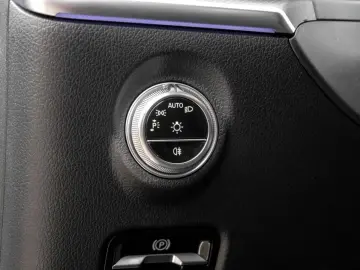 CLE 300 4M AMg-Sport/Pano/Digital/Distr/Night/19