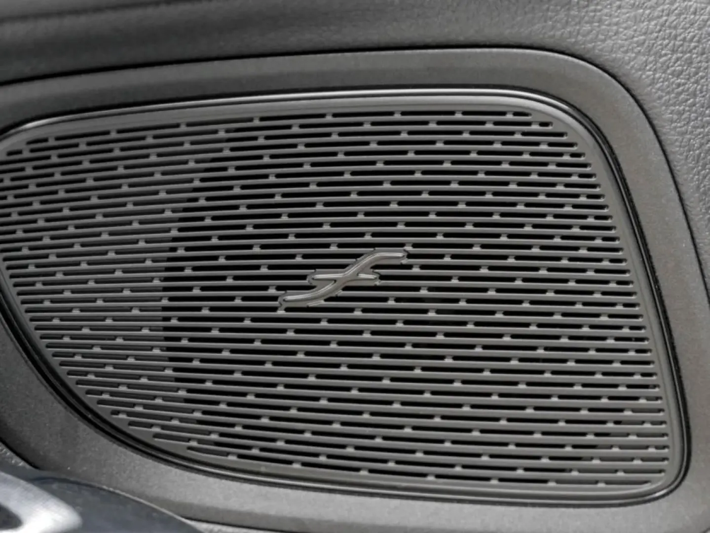CLE 300 4M AMg-Sport/Pano/Digital/Distr/Night/19