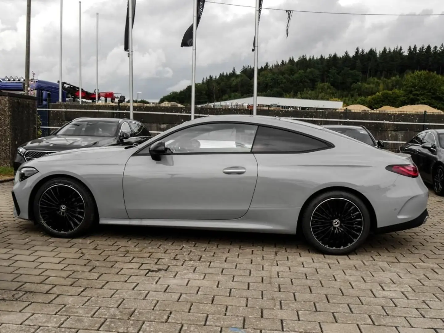 CLE 300 4M AMg-Sport/Pano/Digital/Distr/Night/19