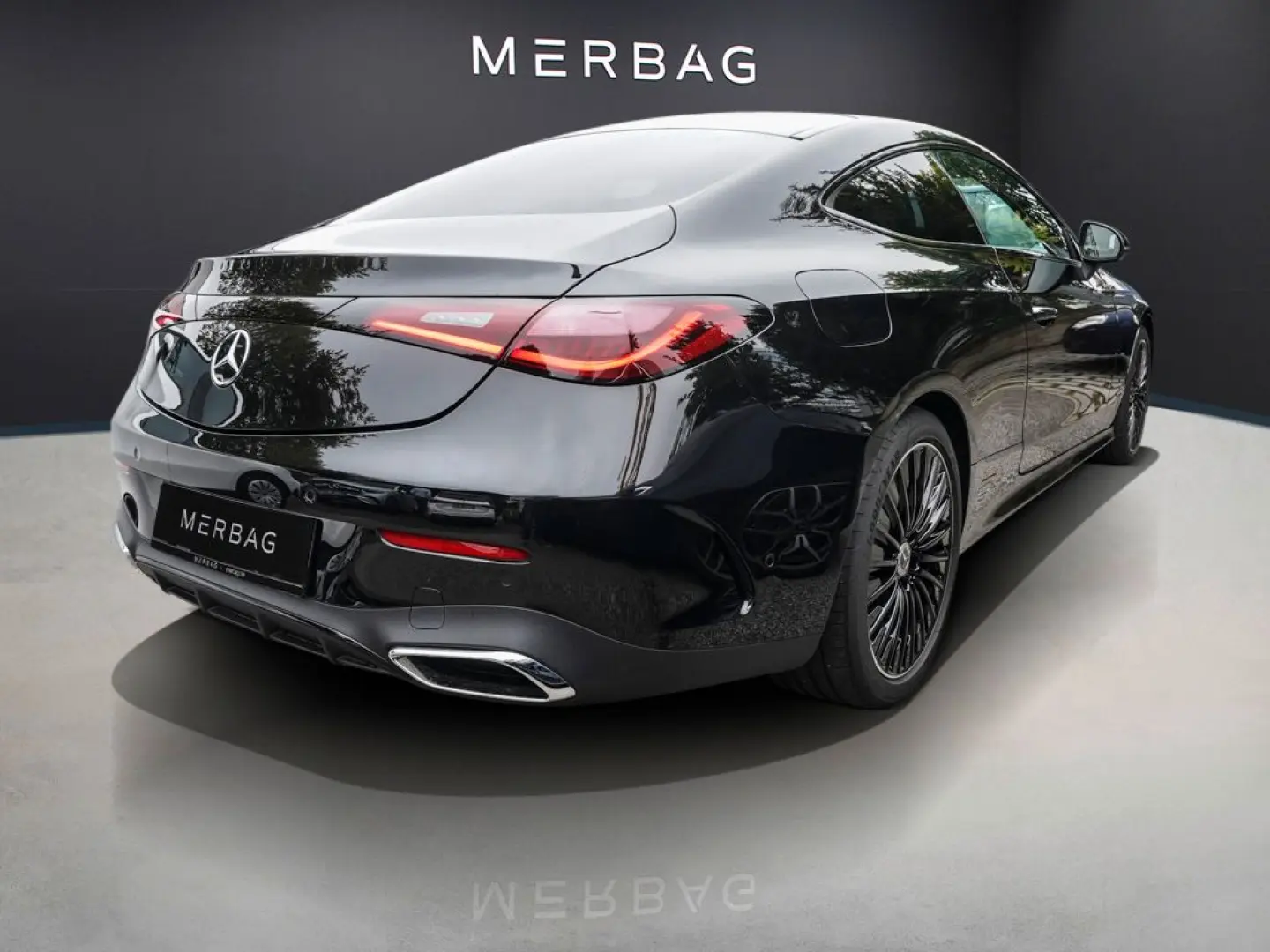 CLE 300 4M COUPE AMG-LINE PANO CARBON DISTRONIC