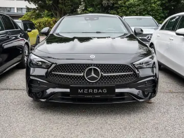 CLE 300 4M COUPE AMG-LINE PANO CARBON DISTRONIC
