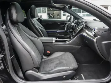 CLE 300 4M COUPE AMG-LINE PANO CARBON DISTRONIC