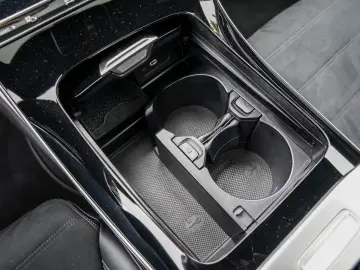 CLE 300 4M COUPE AMG-LINE PANO CARBON DISTRONIC