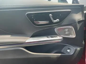 CLE 300 4M AMG+HUD+360°+DIGI LED+DISTR+PANO+BURM