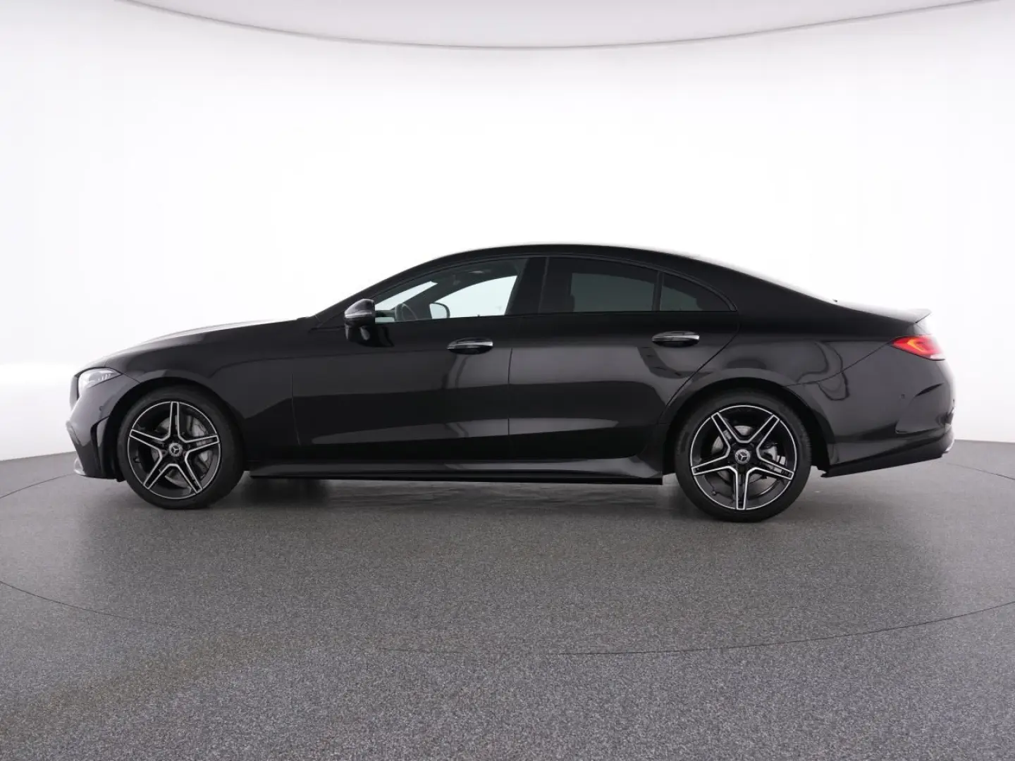 CLS 300 d 4M AMG+SHD+LED+KeyGo+Dis+RFK+Mem+Night