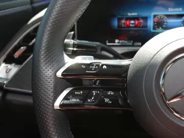 E 400 e 4M AMG Sitzklima Distronic Memory 360°