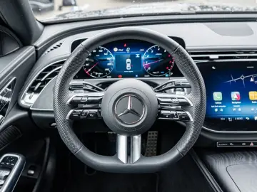 E 450 4M AMG-Sport/DIGITAL/360/Pano/Totw/Distr