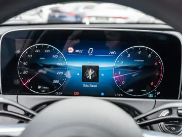 E 450 4M AMG-Sport/DIGITAL/360/Pano/Totw/Distr
