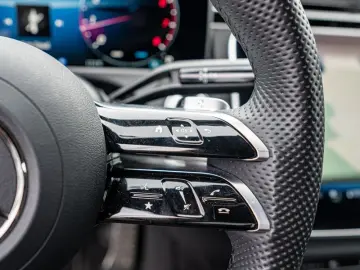 E 450 4M AMG-Sport/DIGITAL/360/Pano/Totw/Distr