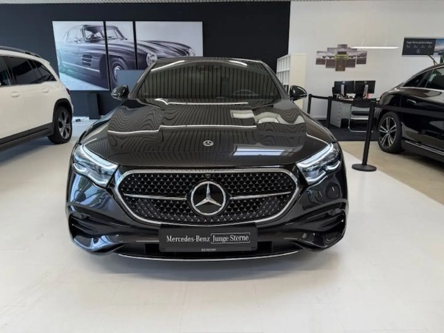 E 450 4M AMG Distronic Digital Light 19 Zoll 360