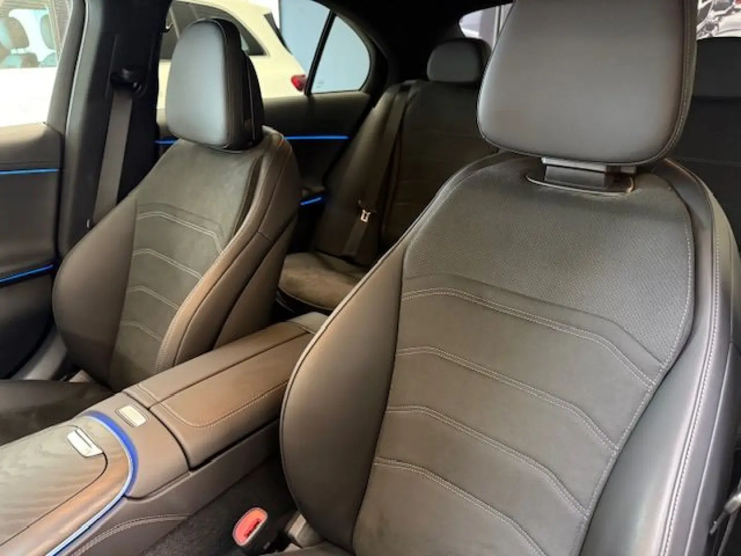 E 450 4M AMG Distronic Digital Light 19 Zoll 360