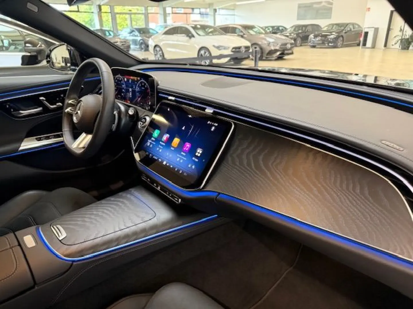 E 450 4M AMG Distronic Digital Light 19 Zoll 360